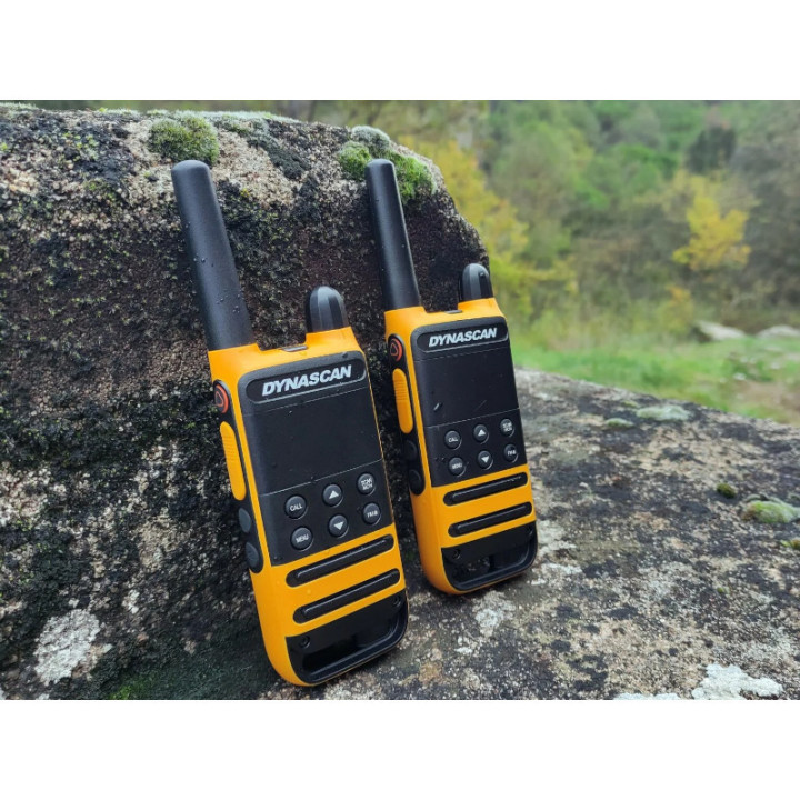 Dynascan P19 Pareja Walkies PMR-446 uso libre con estuche y auriculares